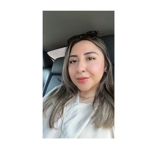 Please read! About me and reviews :)